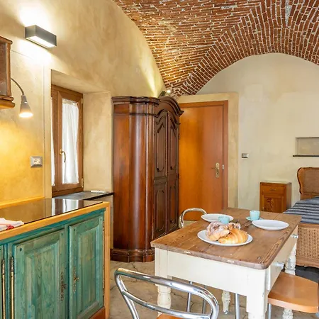 Apartment Lovingenoa Red Passion