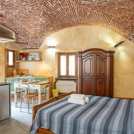 Apartment Lovingenoa Red Passion Genoa