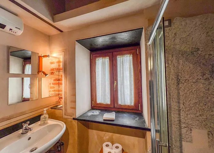 Lovingenoa Red - Passion Apartamento Génova